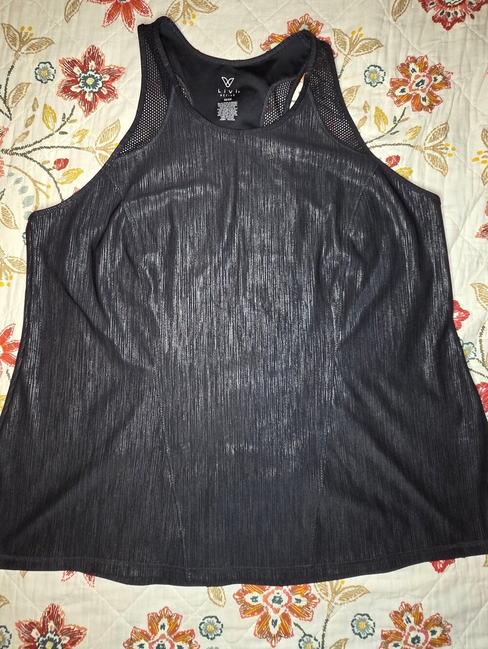 Lane Bryant LIVI black Athletic tank top with silver highlights, size 22/24
